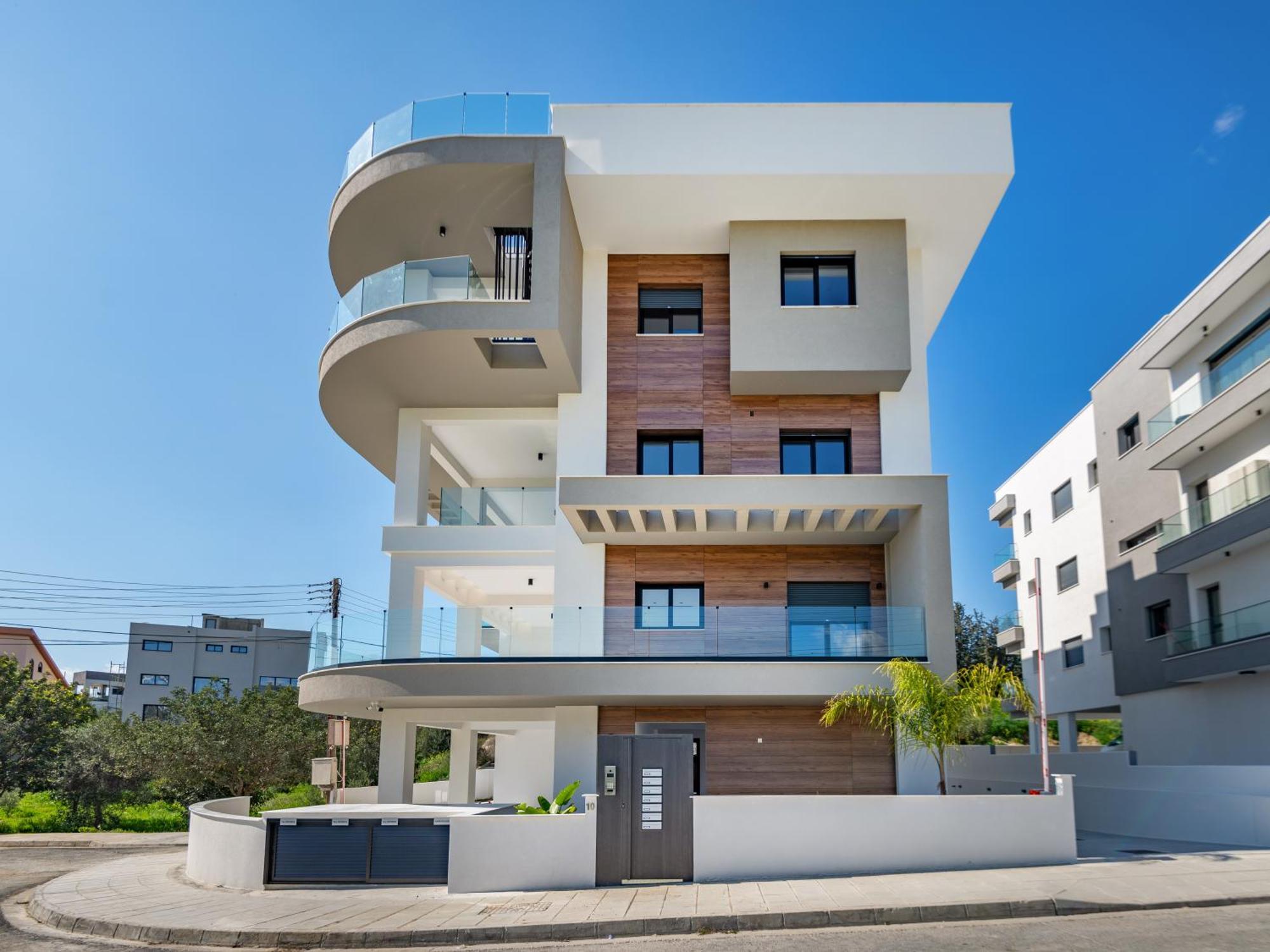 Sanders Eduardovich Apartment Limassol