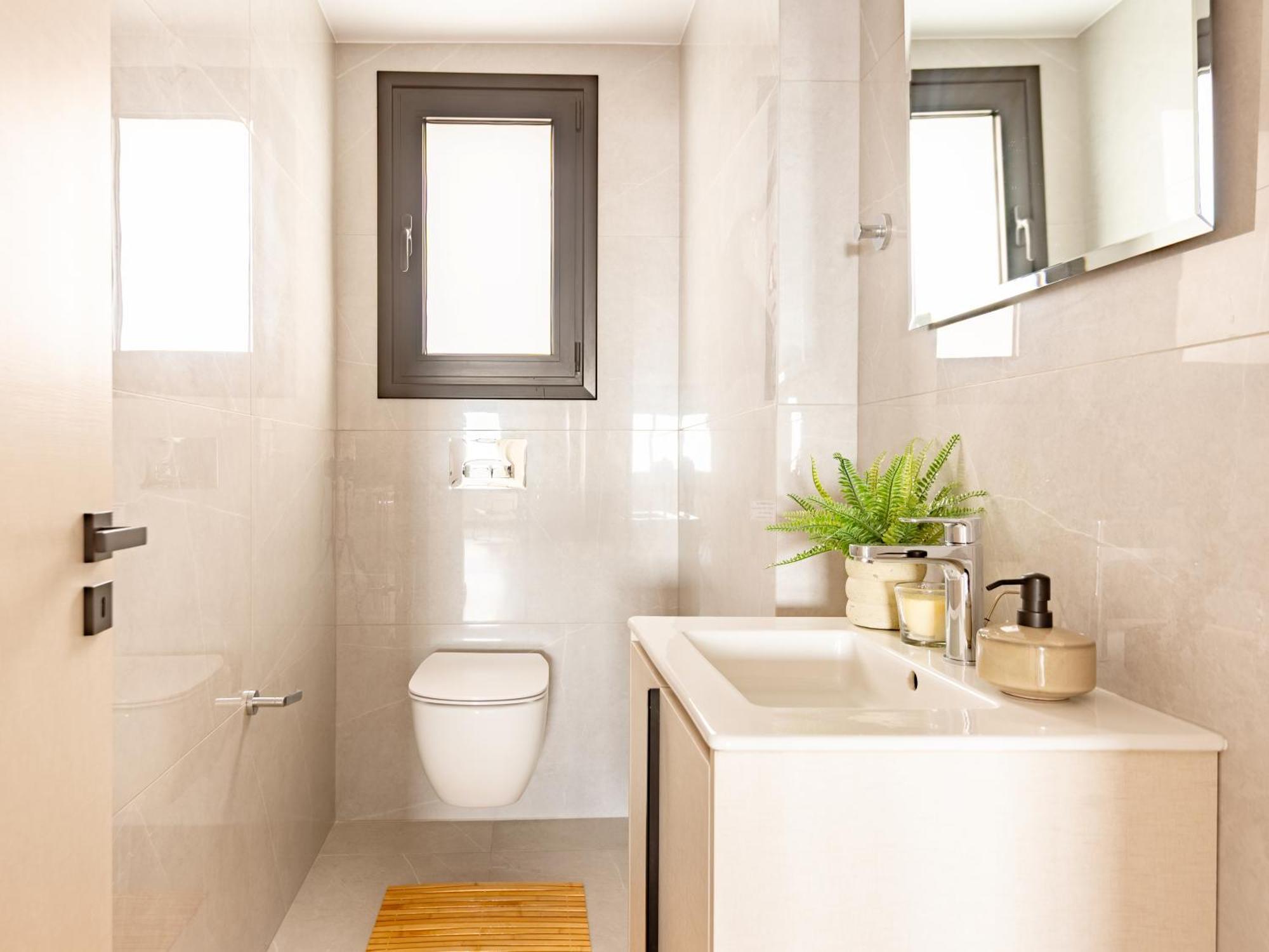 Sanders Eduardovich Apartment Limassol