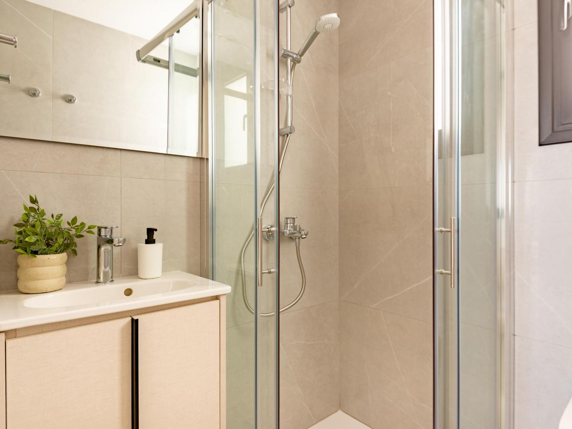 Sanders Eduardovich Apartment *